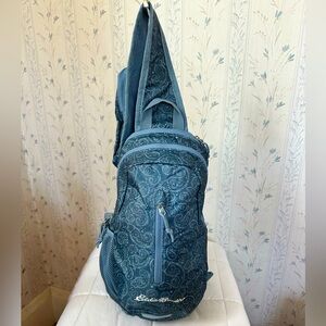 Eddie Bauer Stowaway 10L Blue Paisley Sling Bag